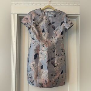 NWT Mac Duggal Crew Neck Short Sleeve Floral Print Mikado Sheath Mini Dress